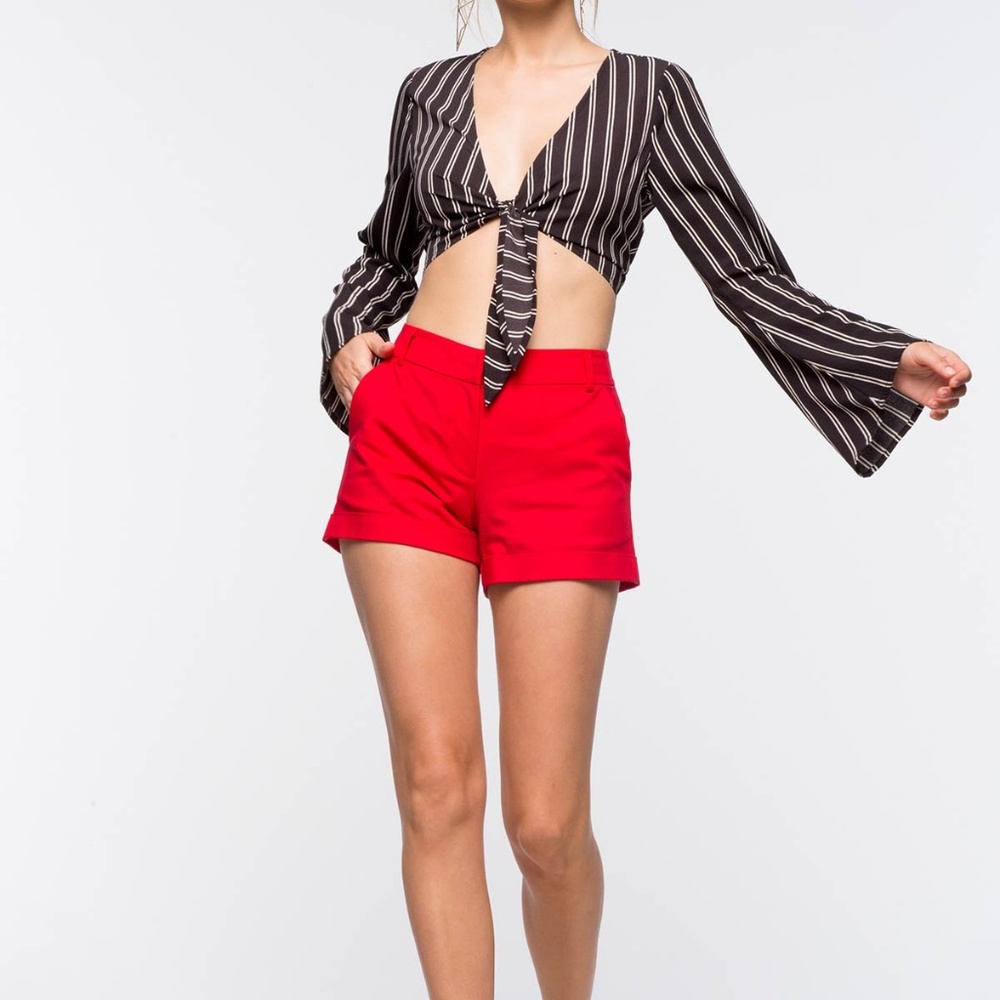 NEW Black/White Stripe Pattern Tie Wrap Crop Top